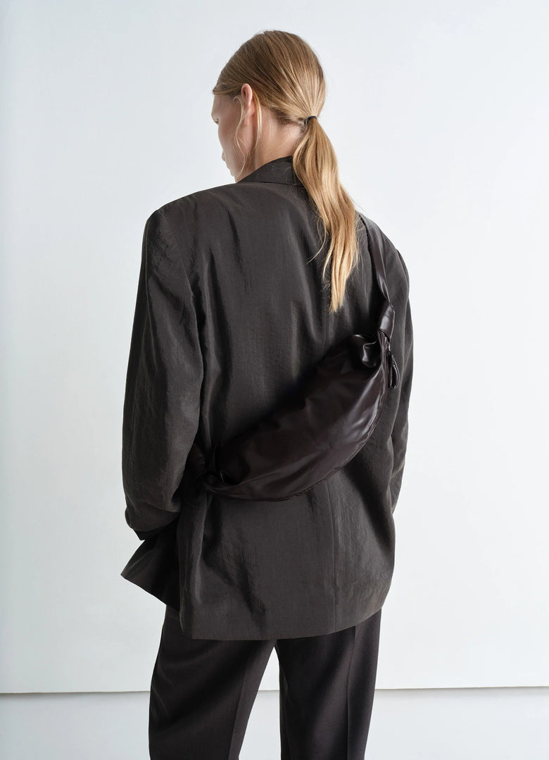 Christophe Lemaire SAC SOFT CROISSANT PETIT MODÈLE