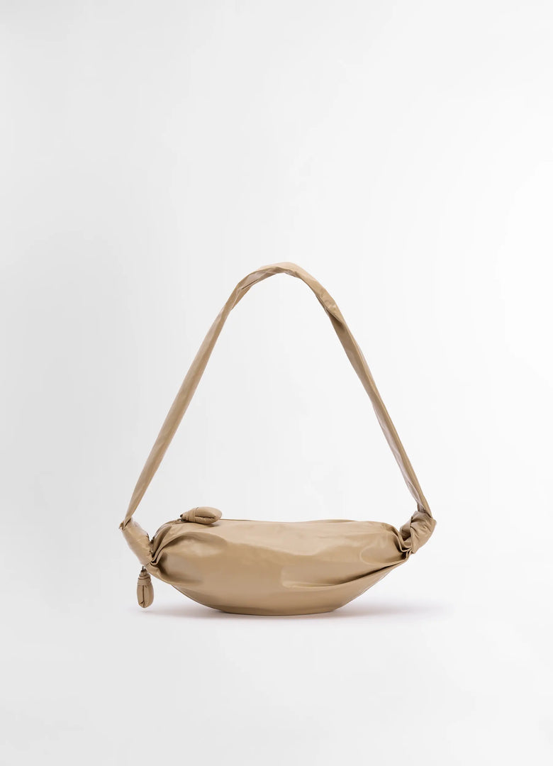 christophe lemaire SAC SOFT CROISSANT PETIT MODÈLE