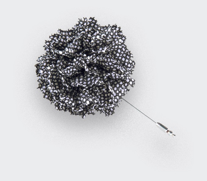 cinabre Boutonnière Caviar B&W