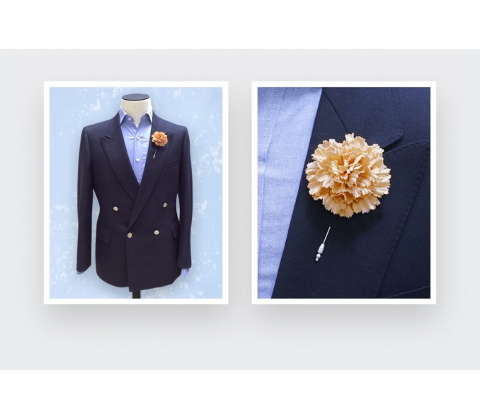 Cinabre Boutonnière Chevron Jaune