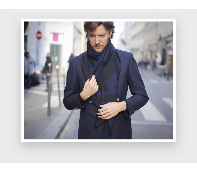 Cinabre Écharpe Bleu Nuit