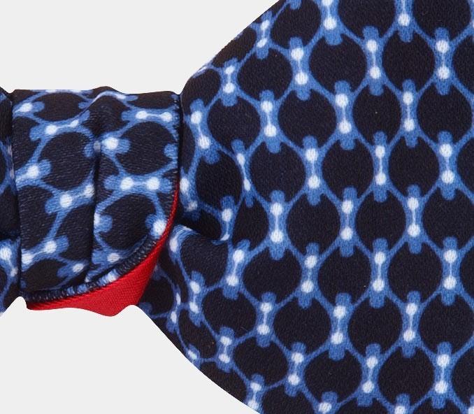 Cinabre Noeud Papillon Graphique Bleu Ciel