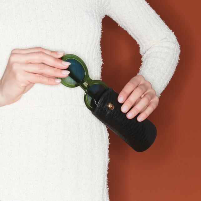 Claris Virot Etui à Lunettes Maya Python Noir