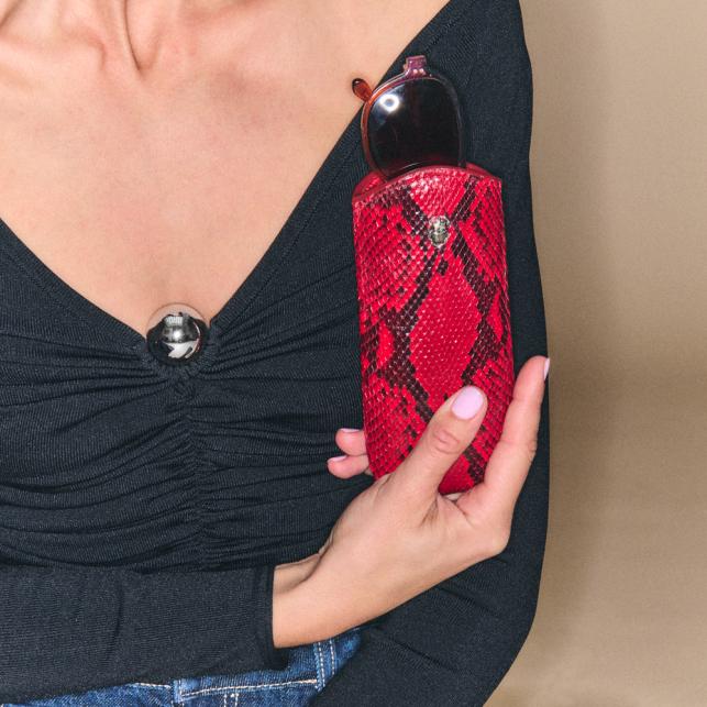 Claris Virot Etui à Lunettes Maya Python Rubis