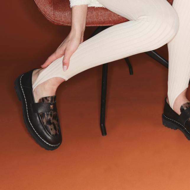 Claris Virot Mocassins Cuir Mia Noirs Ocelot