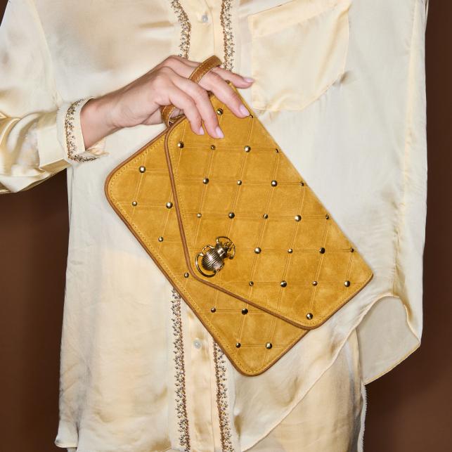 Claris Virot Pochette Python Big Lou Noire