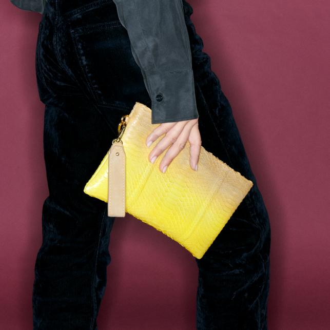 Claris Virot Pochette Python Big Lou Noire