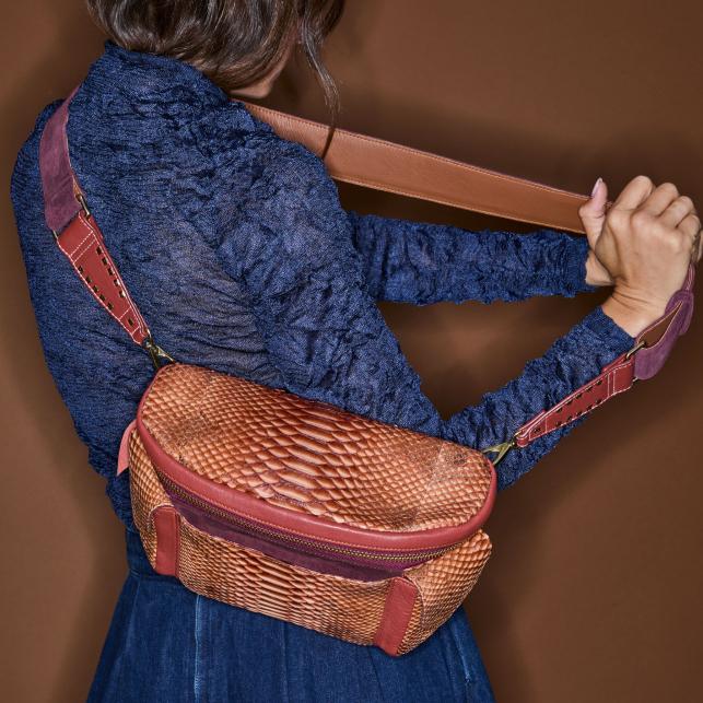 Claris Virot Sac Banane Python Jules Noir