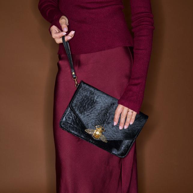 Claris Virot Pochette Cuir Alicia Noir Façon Astrakan