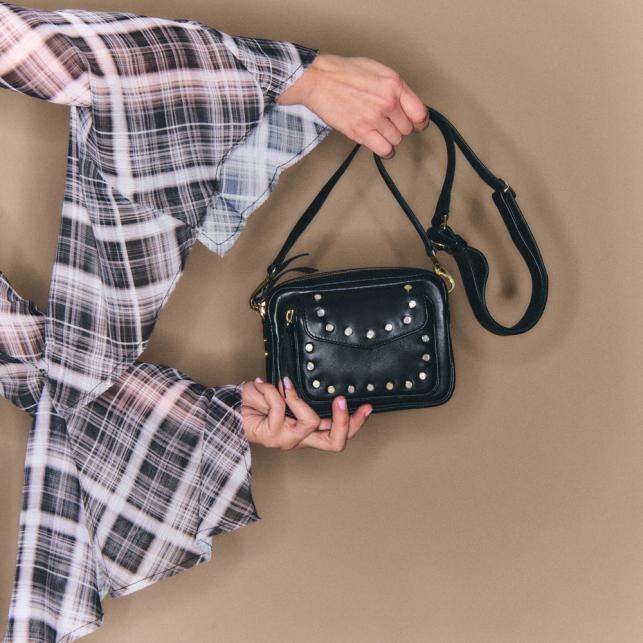 Claris Virot Sac Cuir Baby Charly Nappa Noir Et Clous Nacrés