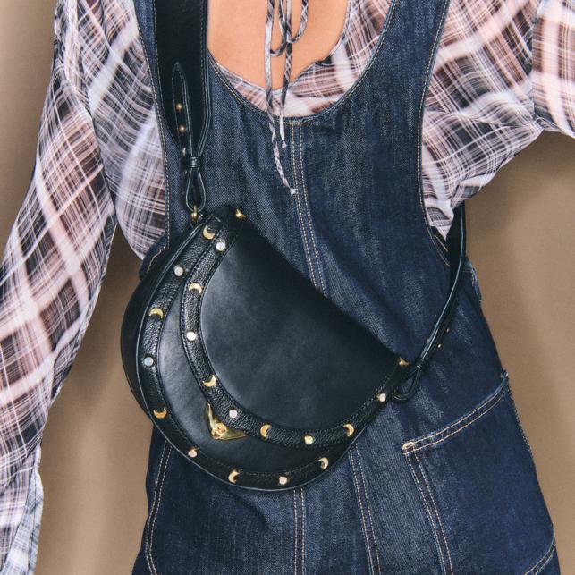 Claris Virot Sac Cuir Victoria Nappa Noir Et Rivets En Nacre