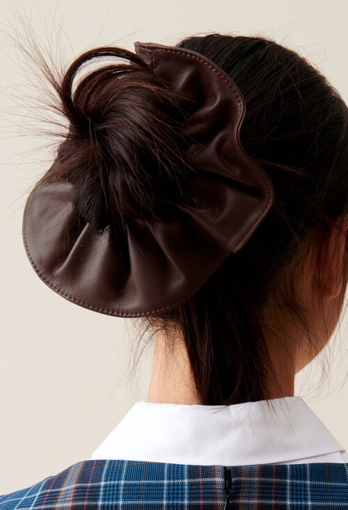 claudie Chouchou cuir bordures surpiquées pour femme