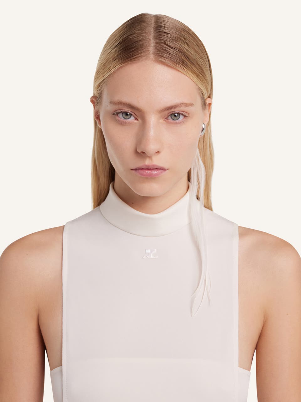 Courrèges BOUCLE D'OREILLE PLUME