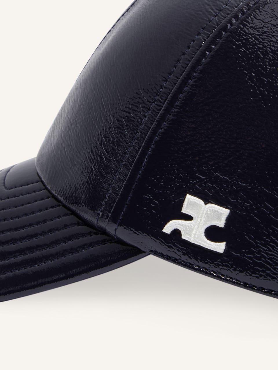 Courrèges CASQUETTE VINYLE RÉÉDITION