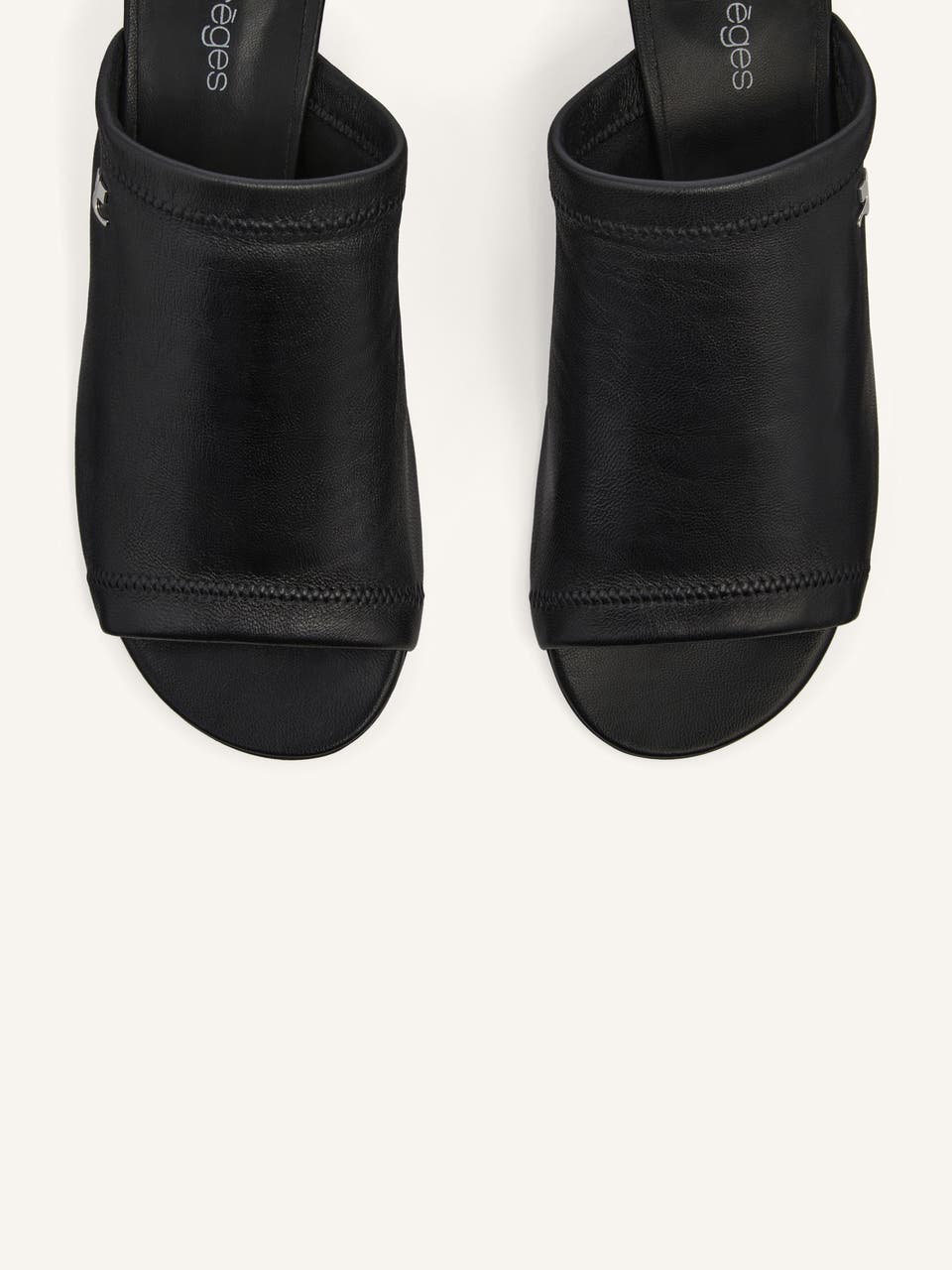 Courrèges MULES WET À TALON EN CUIR STRETCH