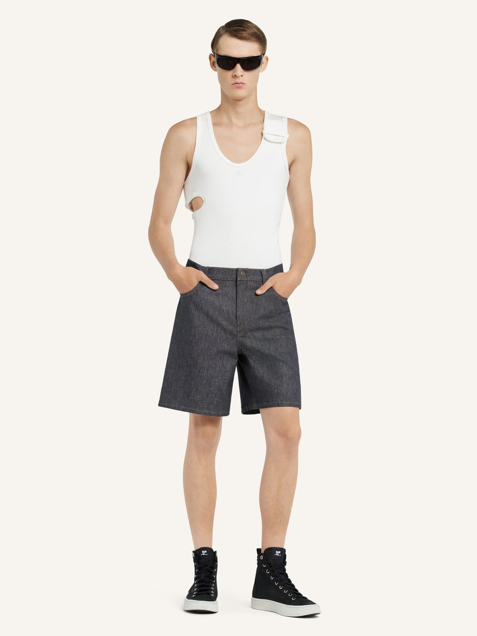 Courrèges SHORT HAMMER EN TWILL