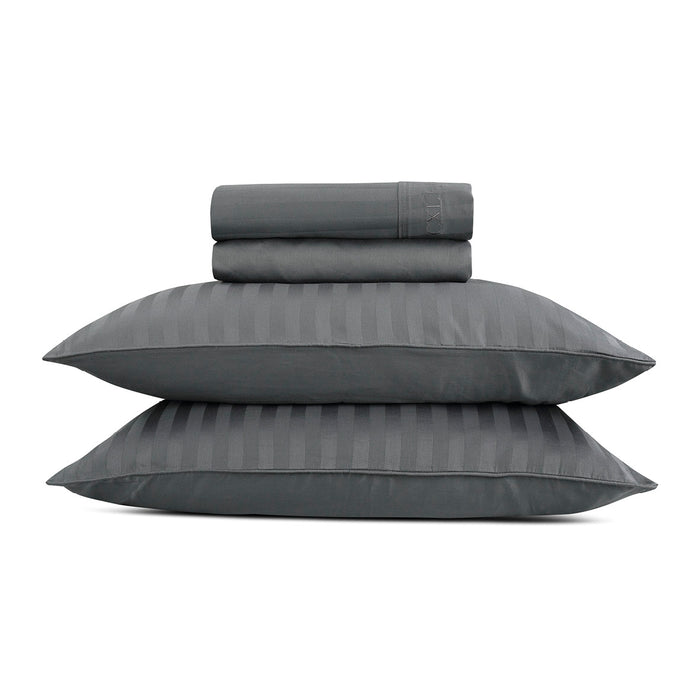 cxl by christian lacroix Ensemble de draps : drap-housse drap plat taie(s) d'oreiller en satin de coton - tissé Jacquard - dessin Rayure Gris foncé cxl by christian lacroix Ensemble de draps : drap-housse drap plat taie(s) d'oreiller en satin de coton - tissé Jacquard - dessin Rayure Gris foncé