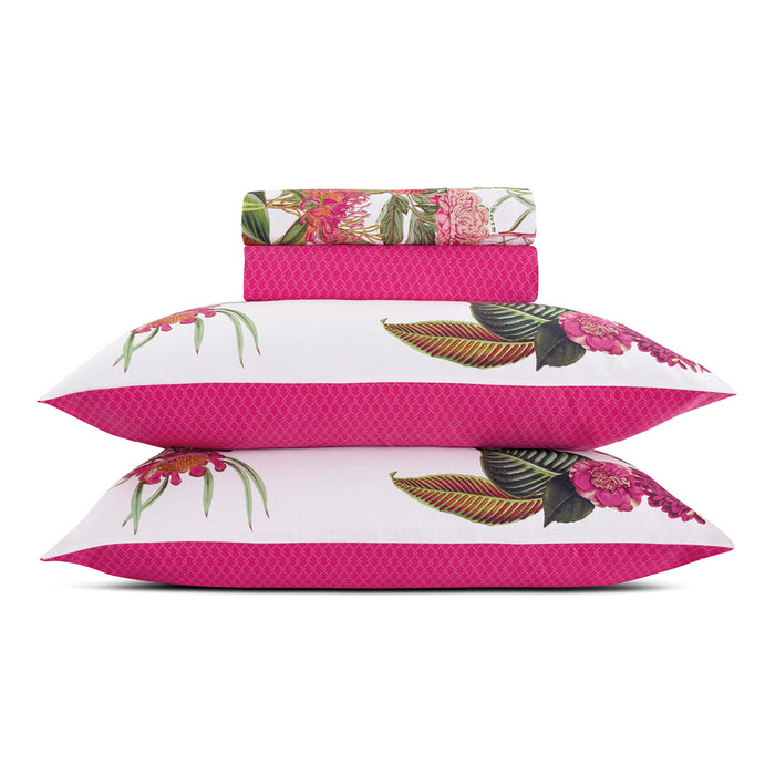 cxl by christian lacroix Ensemble de draps : drap-housse drap plat taie(s) d'oreiller en satin de coton - dessin Garden Fuchsia cxl by christian lacroix Ensemble de draps : drap-housse drap plat taie(s) d'oreiller en satin de coton - dessin Garden Fuchsia