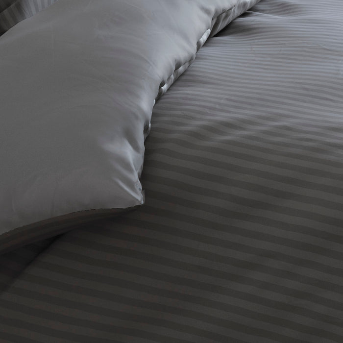 Cxl By Christian Lacroix Housse De Couette + Taie(s) D'oreiller Satin De Coton - Rayure Tissé Gris Foncé