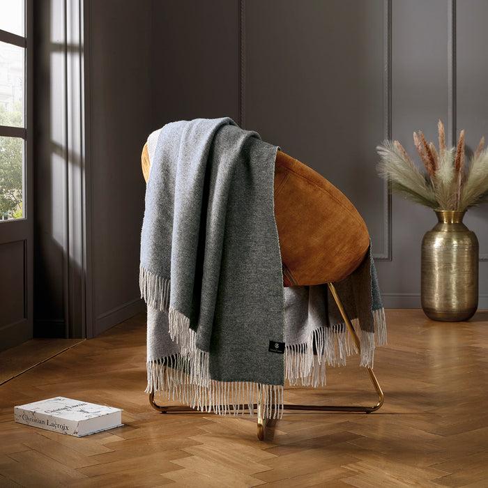 Cxl By Christian Lacroix Plaid Tissé 130 X 180 Cm - Gris Foncé / Gris Clair