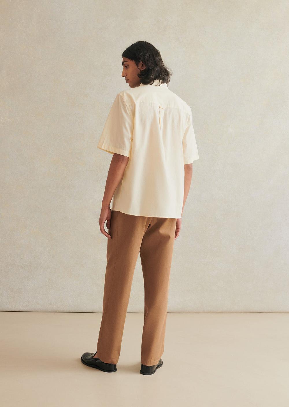 De Bonne Facture Chemise De Peintre à Manches Courtes Voile De Coton Lavé