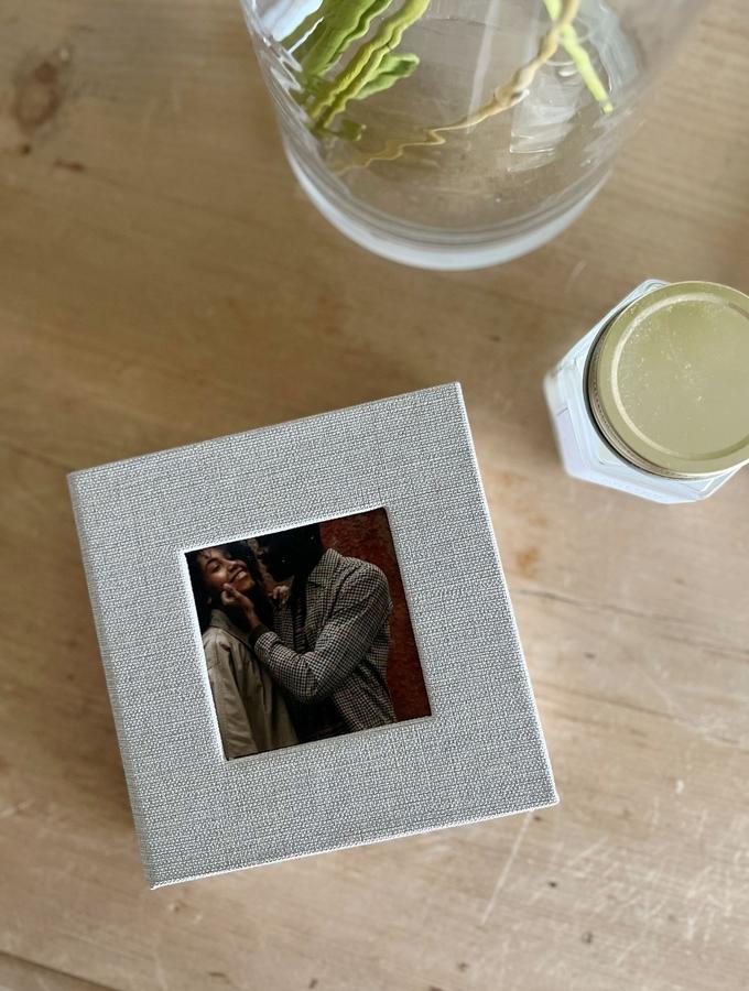 Deknudt Frames Boîte Pour USB En Look Tissu Gris S66DJ7