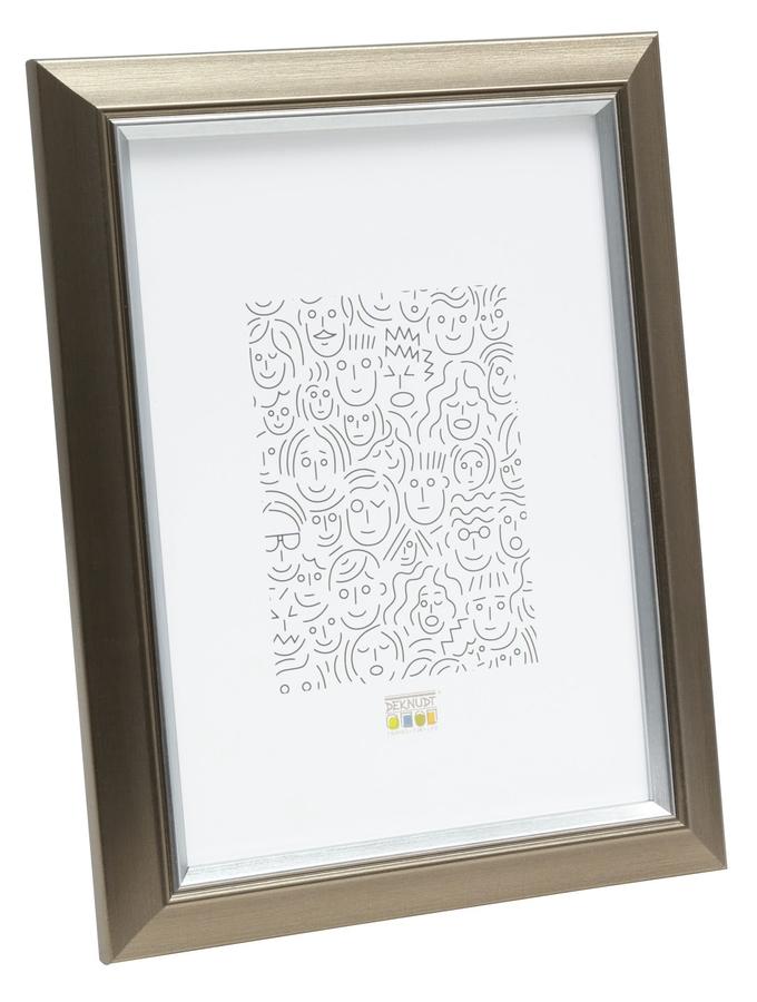 deknudt frames Cadre en couleur argenté avec biseau assorti S42JD1