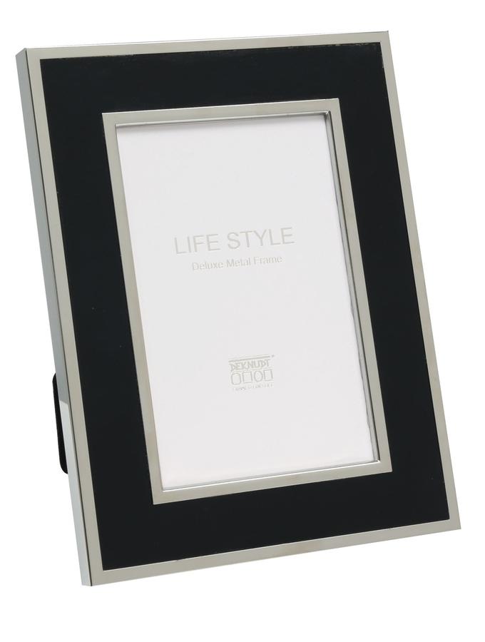 deknudt frames Cadre métal en noir avec filet brillant en couleur argenté S57MN2
