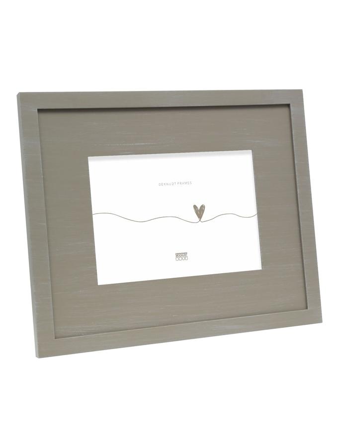deknudt frames Cadre photo avec passe-partout en bois peint beige S67KS3 P1