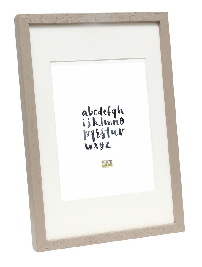 deknudt frames Cadre photo bois en taupe avec passe-partout S223K7