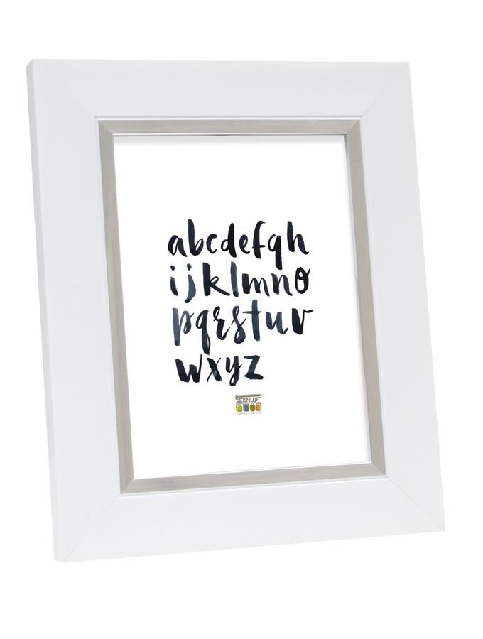 deknudt frames Cadre photo en blanc avec biseau argenté S41NK1