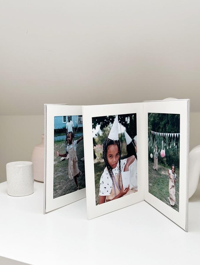 Deknudt Frames Leporello Avec Couverture En Look Tissu Gris A66DC7 8PH