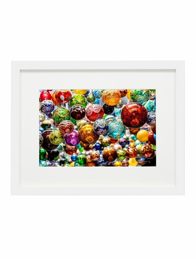 deknudt frames Poster dans un cadre blanc - boules de Noël colorées F41VH1 AA111