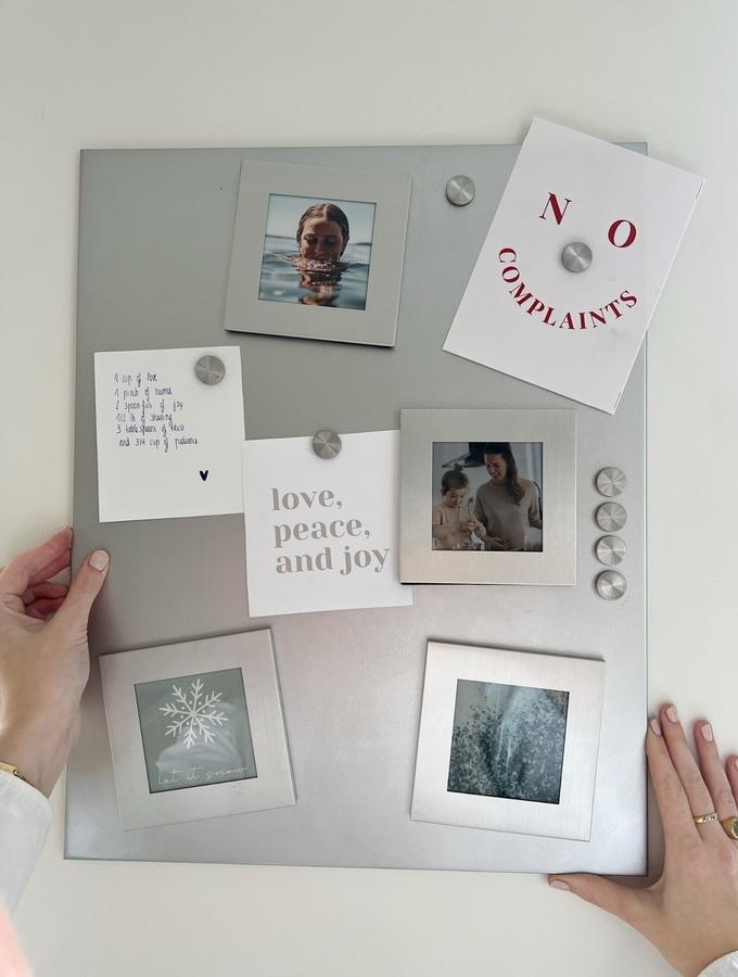 Deknudt Frames Tableau Magnétique En Couleur Argenté Avec 5 Cadres Et 6 Aimants S58MN1