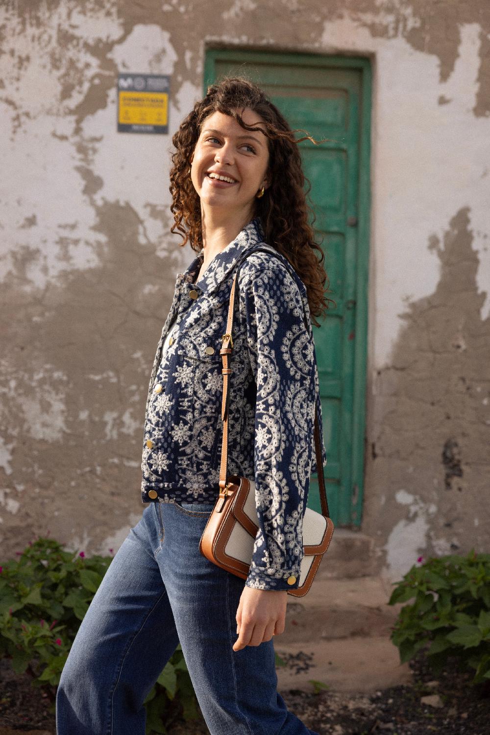 derhy Veste en jean brodée JEZABEL