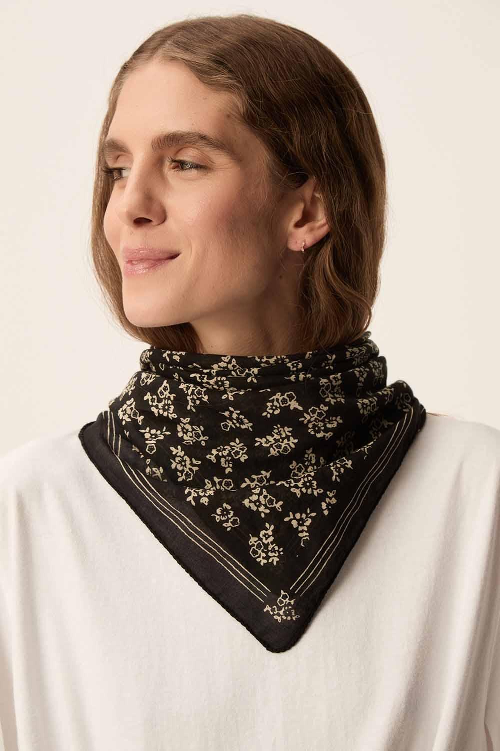 des petit hauts FOULARD Nyjou Lily