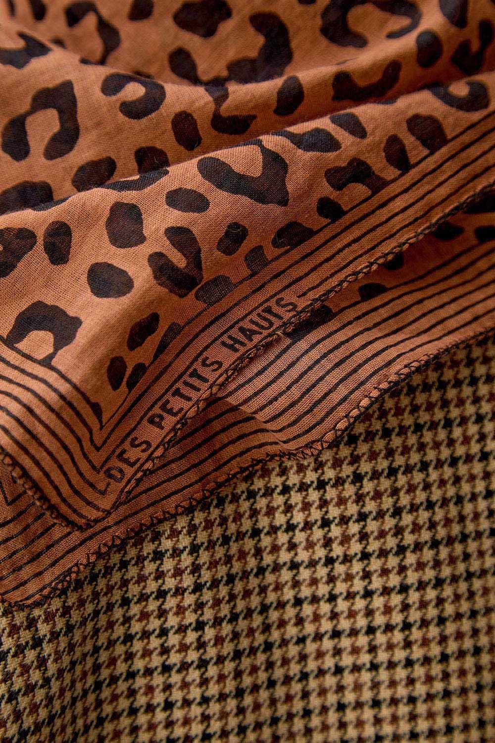 Des Petit Hauts Foulard Nymine Graou