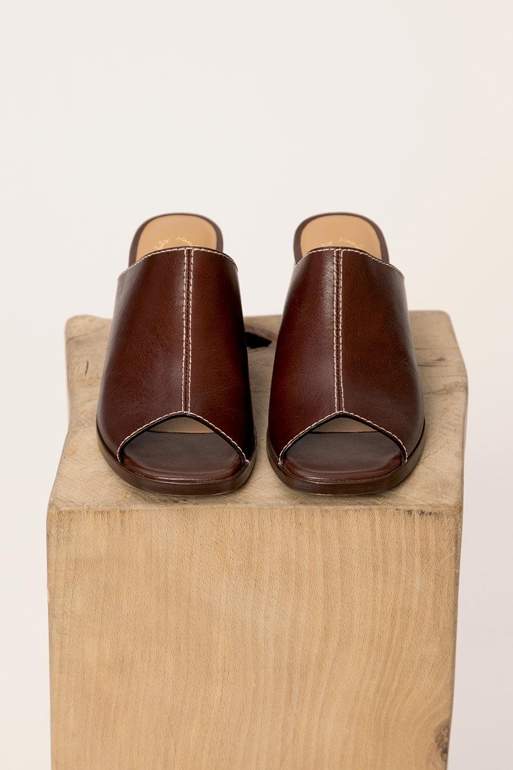 des petit hauts Mules Leili Cacao