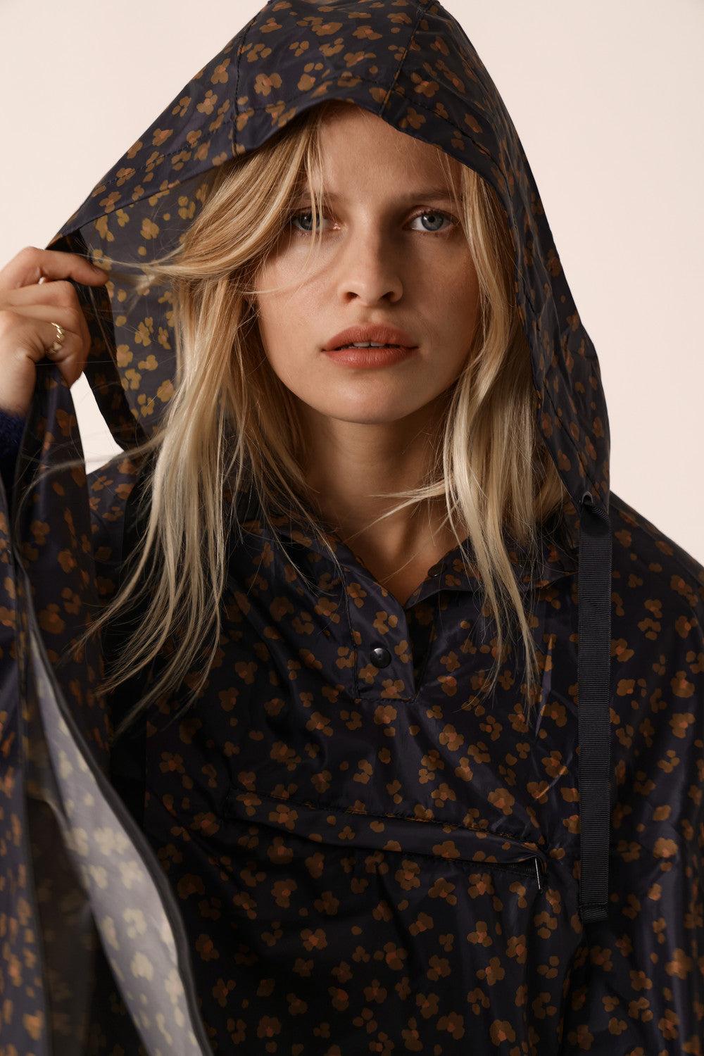 Des Petit Hauts Poncho Imperméable Leo Noir