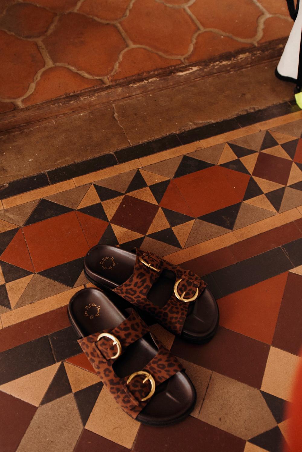 des petit hauts Sandales Liviu Leopard