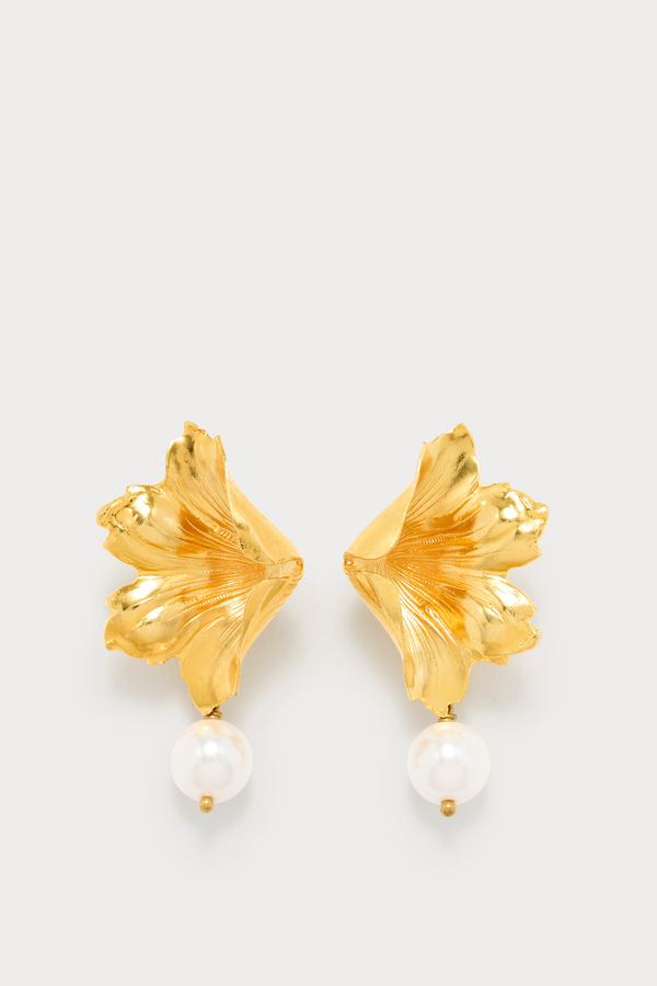 d'estrëe paris Gold Flower Stud Earrings with Pearl Drop