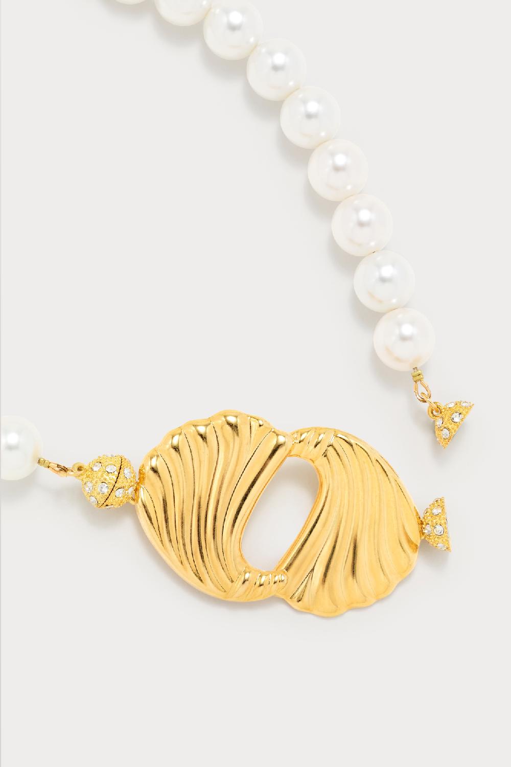 D'estrëe Paris White Beaded Choker With Gold Centerpiece