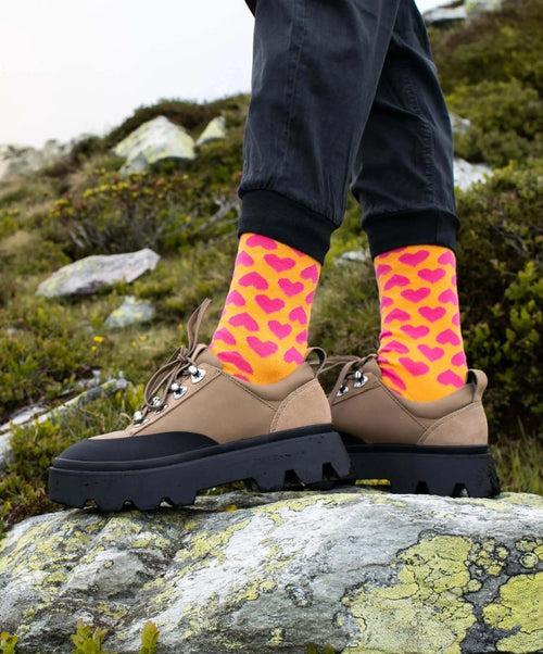 Dilly Socks Notre Chaussettes: Bittersweet Love