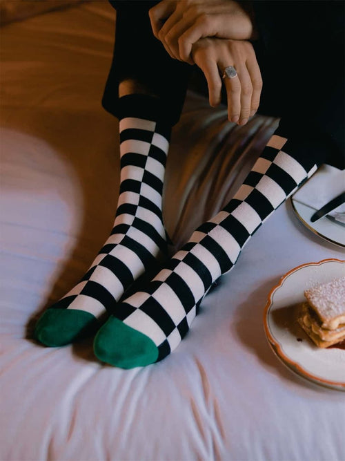 Dilly Socks Notre Chaussettes: Chessboard Visions
