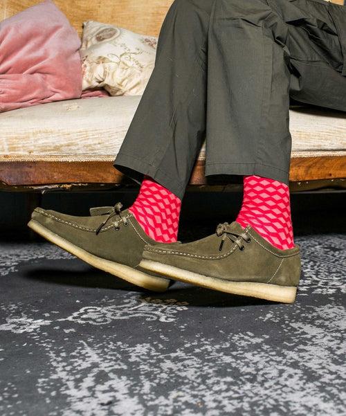 Dilly Socks Notre Chaussettes: Coral Zig Zag