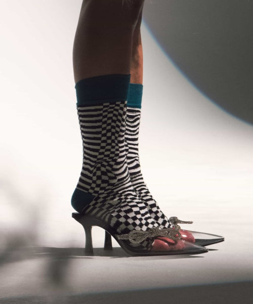 Dilly Socks Notre Chaussettes: Delusional Chess