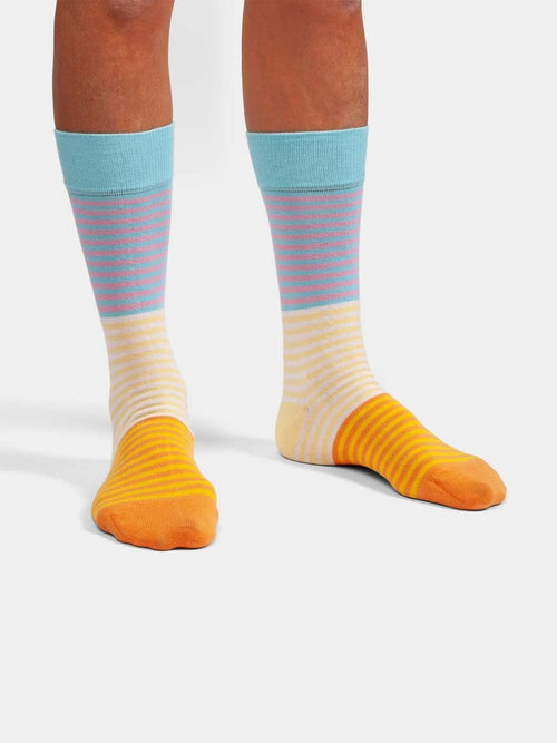 Dilly Socks Notre Chaussettes: Fine Line Rose