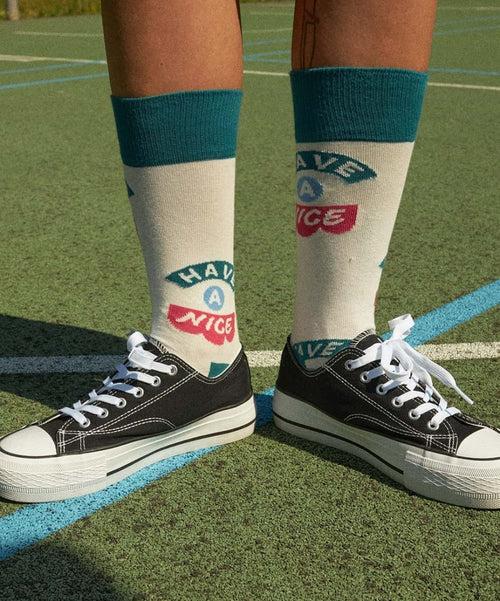 Dilly Socks Notre Chaussettes: Have A Nice