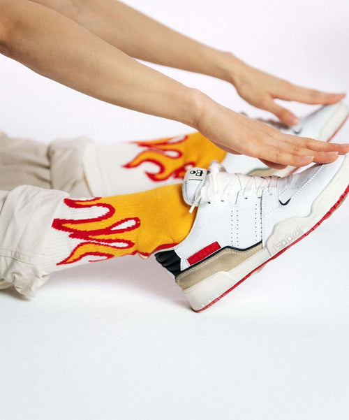 Dilly Socks Notre Chaussettes: Hot Feet