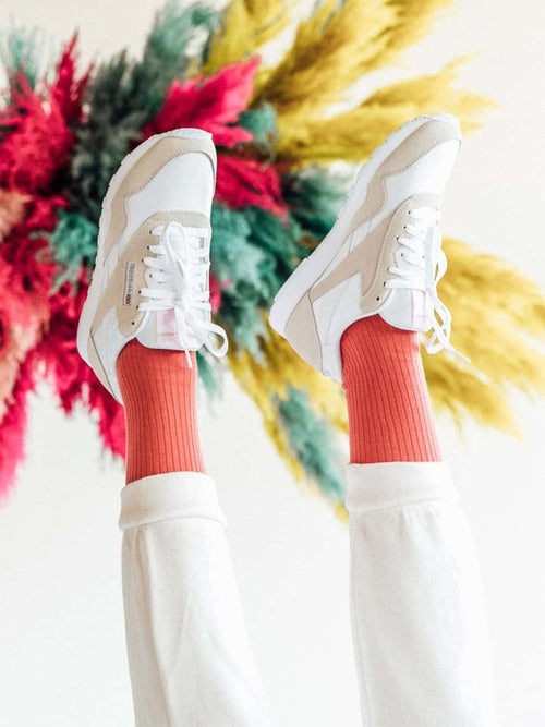 Dilly Socks Notre Chaussettes: Ribbed Coral Red